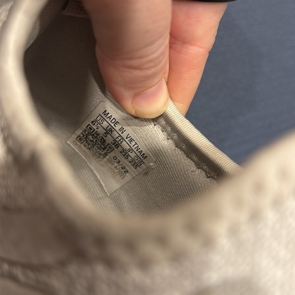 Adidas Women’s NMD_R1 Grey Bliss Pink - Picture 5 of 7